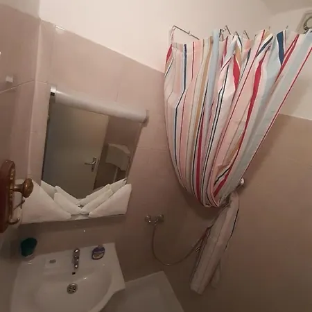 Pansion Ana Apartment Podaca